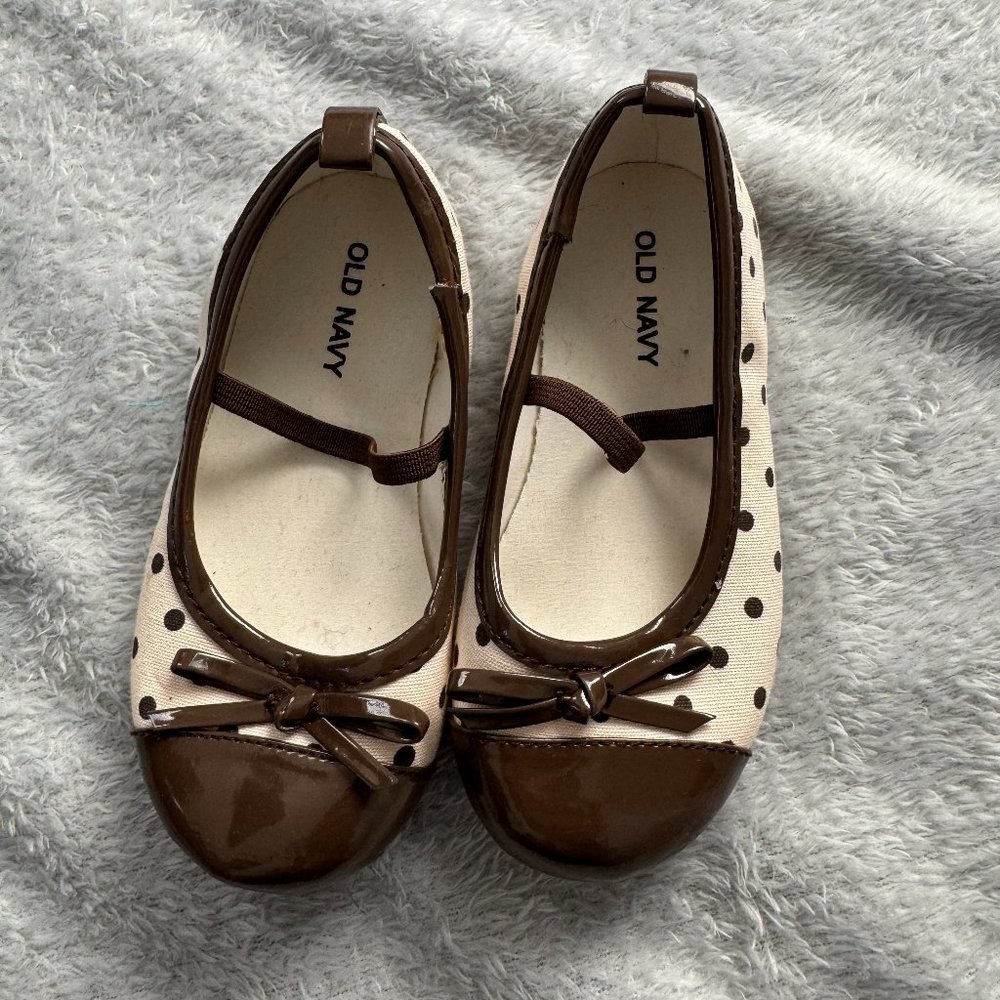EUC Old Navy Ivory Ballet Flats with Brown Polka Dots & Accents Sz Baby 7